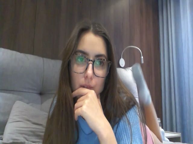 Live sex webcam photo for Tsudoku #271418190