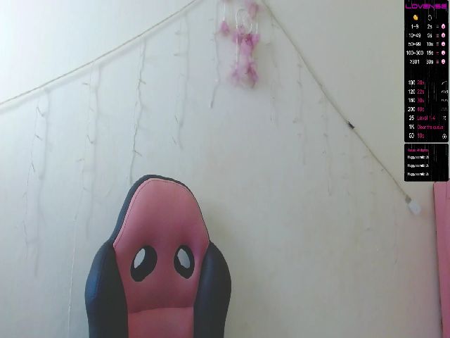 Live sex webcam photo for Laylaa_18 #271424336