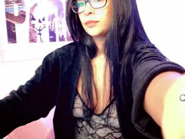 Live sex webcam photo for Hazelgs #271414253