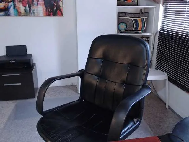 Live sex webcam photo for tiffanygolld #271422354