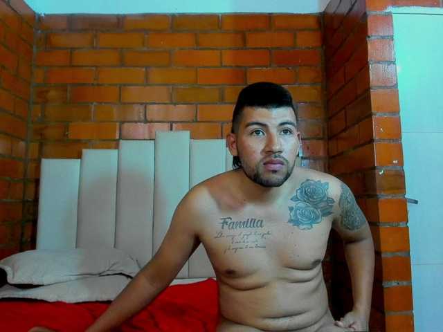 Live sex webcam photo for DulceRomance #288011289