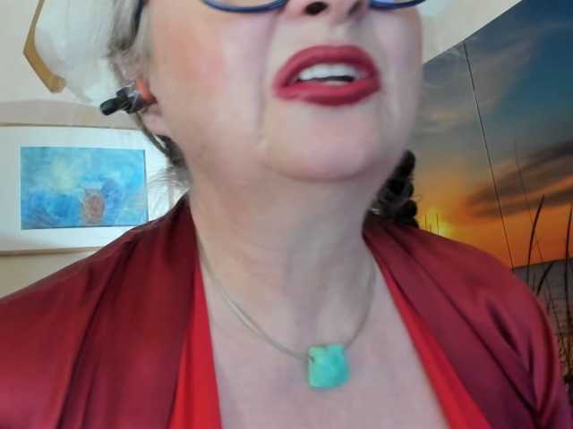 Live sex webcam photo for MucMilf59 #271420987