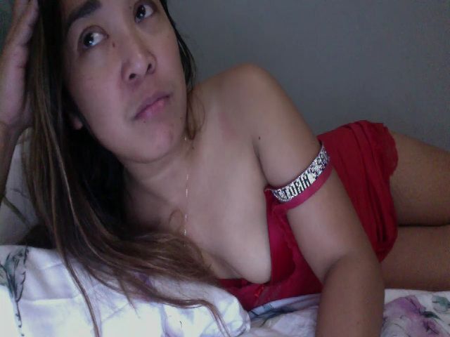 Live sex webcam photo for NewKristine23 #271425425