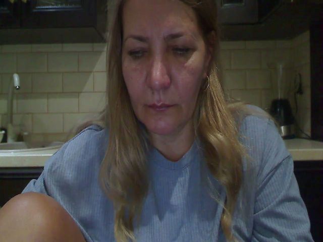 Live sex webcam photo for HeyHeyGrey #271410957