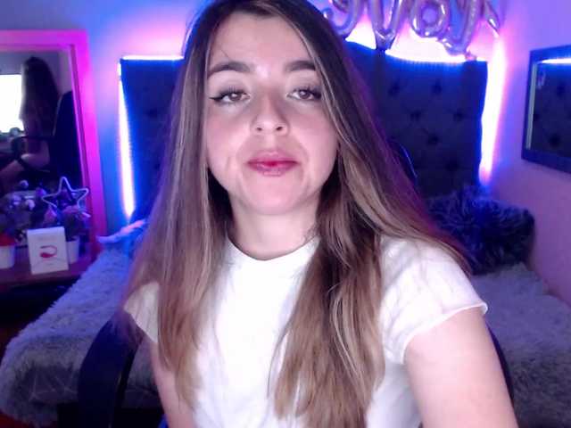 Live sex webcam photo for anna-rosee #271408865