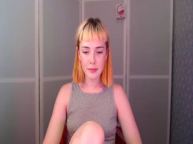 Live sex webcam photo for Matilda666 #271423792