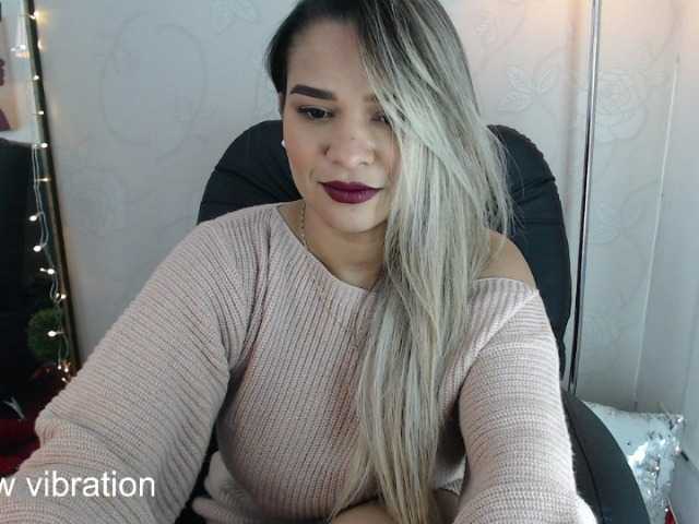 Live sex webcam photo for martinapurple #271422066