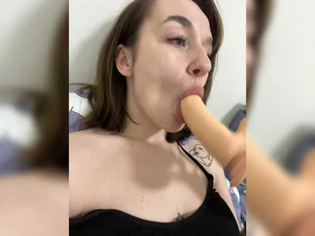 Live sex webcam photo for Mmm-h #271420843