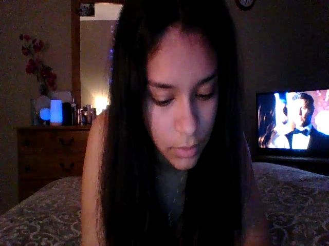 Live sex webcam photo for Adrianaxo1 #271424562