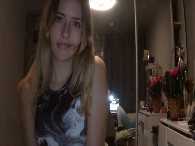 Live sex webcam photo for WhiteMilka #271425349