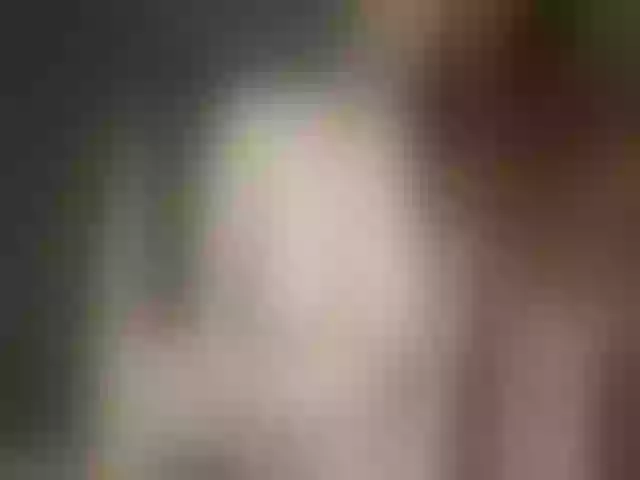 Live sex webcam photo for sweetbun1 #271408893