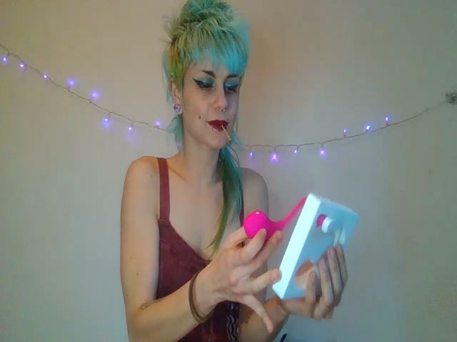 Live sex webcam photo for Punky_heidi #271419471