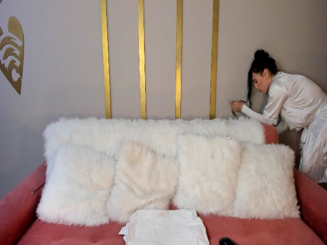 Live sex webcam photo for MyleRose #271417841