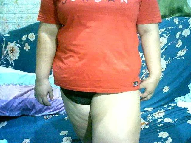 Live sex webcam photo for Asianlyn #271413785
