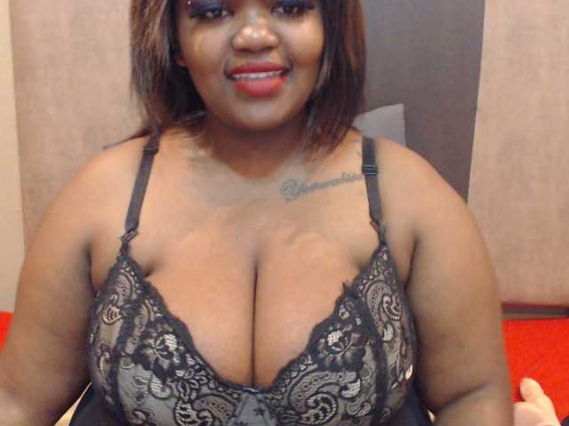 Live sex webcam photo for xtrathick26 #271414036