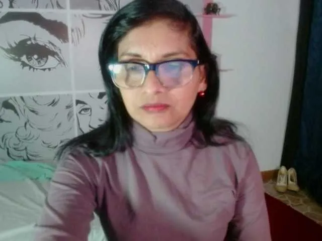 Live sex webcam photo for ester-mature1 #271410075