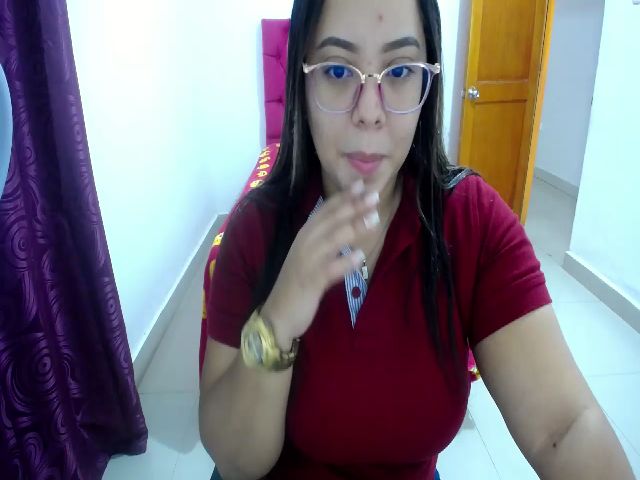 Live sex webcam photo for Brithanyass1 #271419550