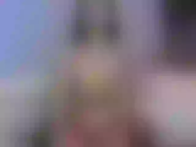 Live sex webcam photo for holly-rose69 #271409713