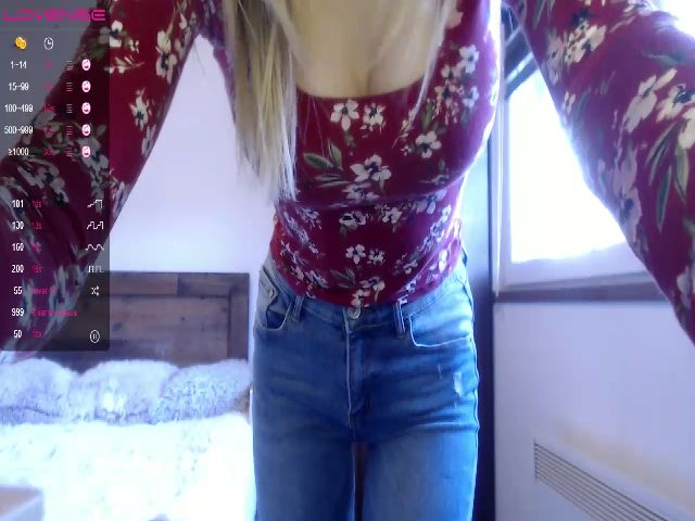 Live sex webcam photo for Sweet4you_ #271414609