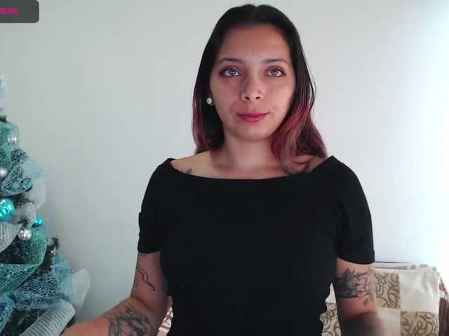 Live sex webcam photo for AshleyLopez #271417631