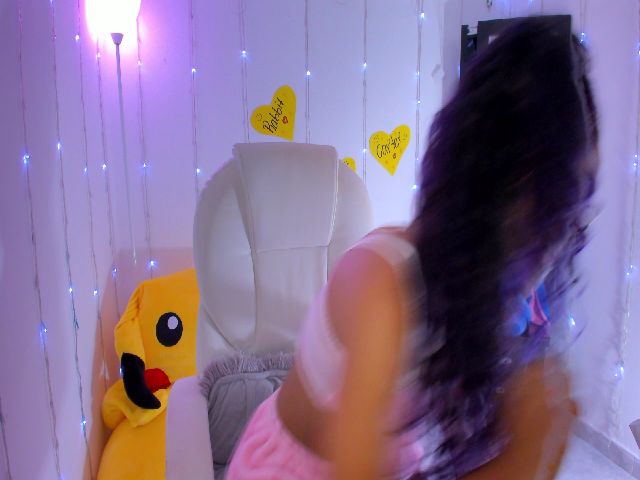 Live sex webcam photo for Violet_Fit #271416372