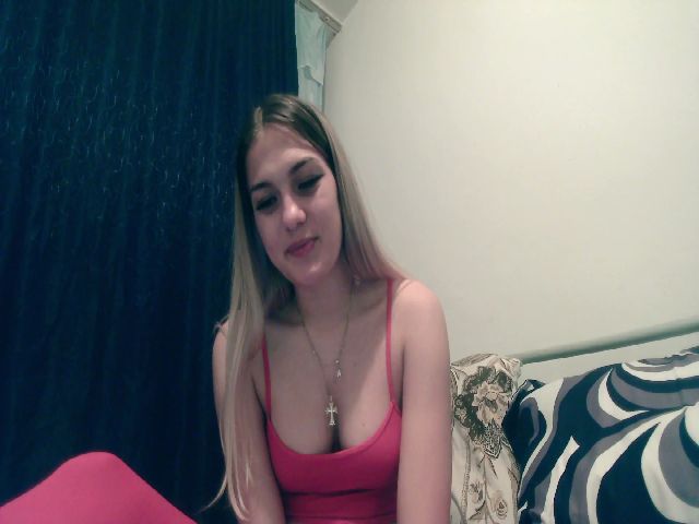 Live sex webcam photo for sweet23jane22 #271410827