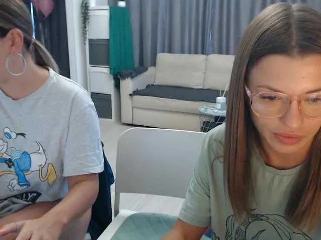 Live sex webcam photo for BugaGirls #271433418