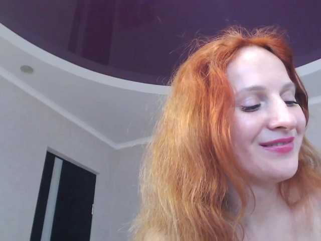 Live sex webcam photo for ladybigsmile #271430101