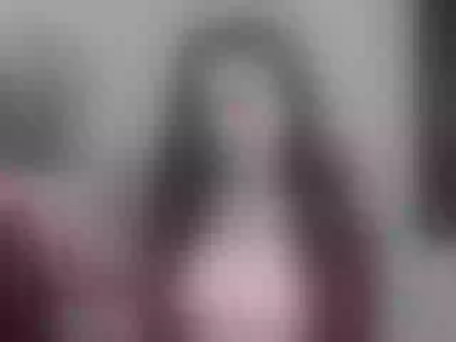 Live sex webcam photo for Evelyn7 #271430572