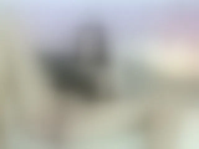 Live sex webcam photo for lizzarobert #271437137