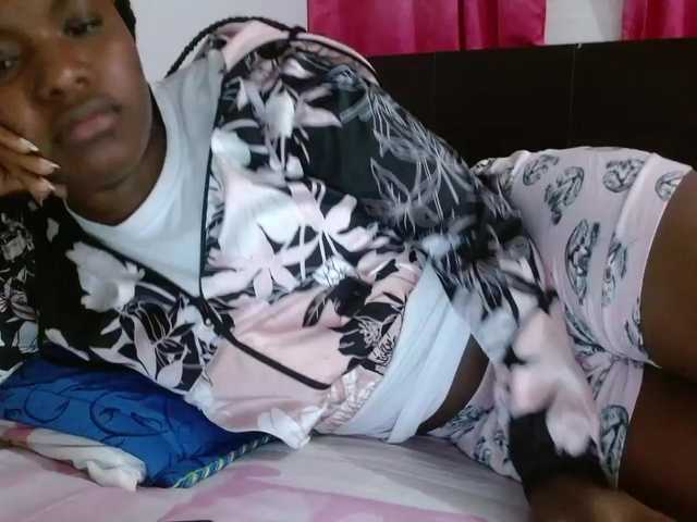 Live sex webcam photo for Daizy-cooper #271426780