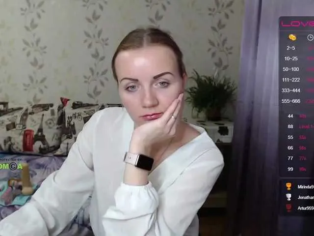 Live sex webcam photo for Alenushka888 #271426077