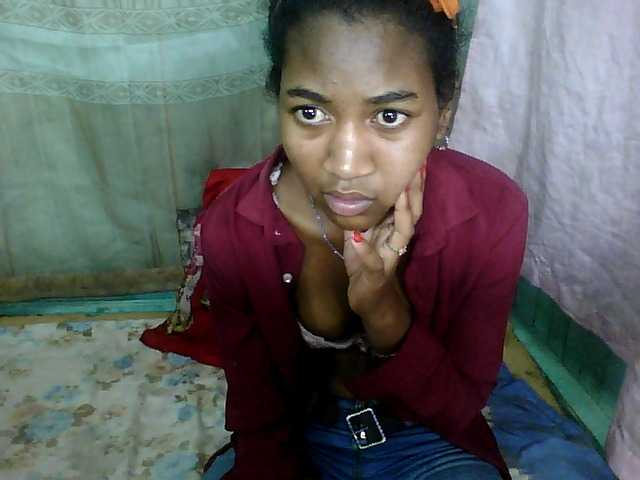 Live sex webcam photo for my-love10 #271427487