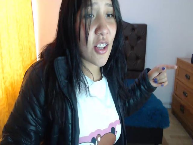 Live sex webcam photo for Emmaafox #271435117