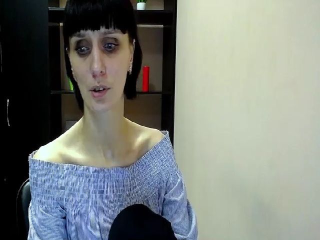 Live sex webcam photo for Abigail_i #271428623