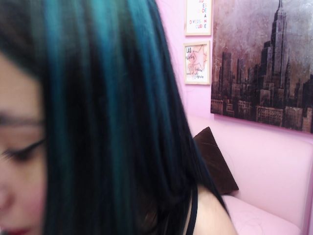 Live sex webcam photo for Pia_Smith_ #271428436