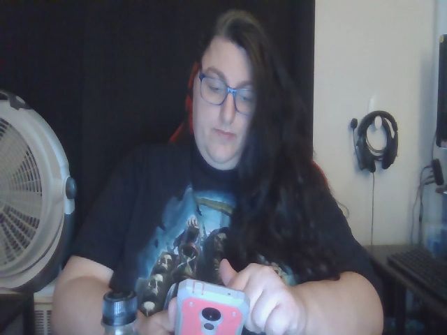 Live sex webcam photo for metalchick420 #271438940