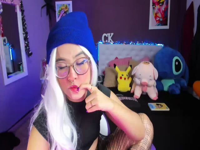 Live sex webcam photo for leah_pink #271432532