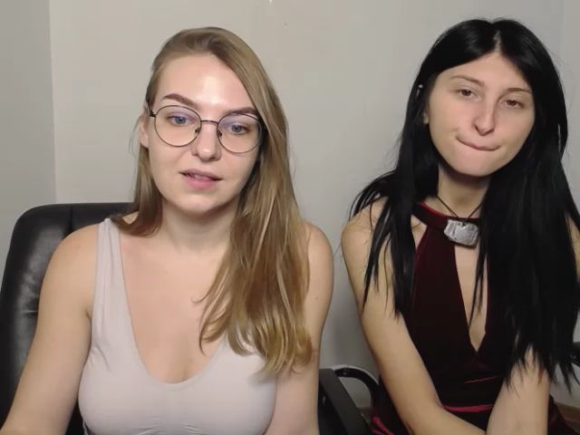 Live sex webcam photo for SnowSpacee #271436913