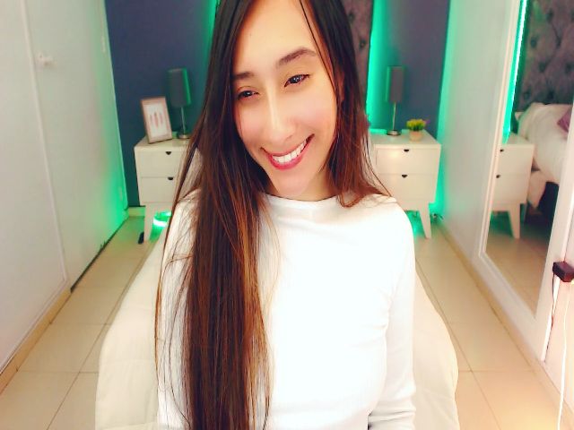 Live sex webcam photo for anniesclub #271427971