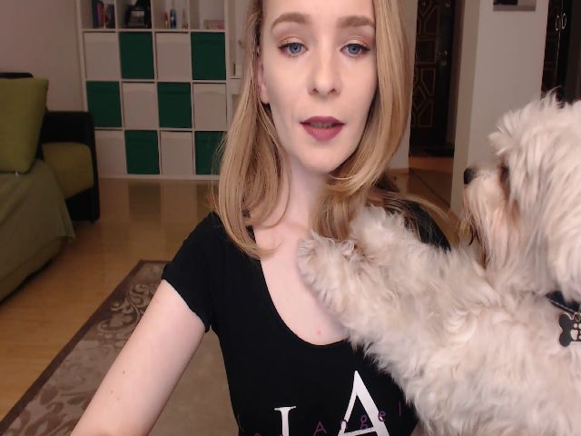 Live sex webcam photo for Miss_tasha_ #271436666