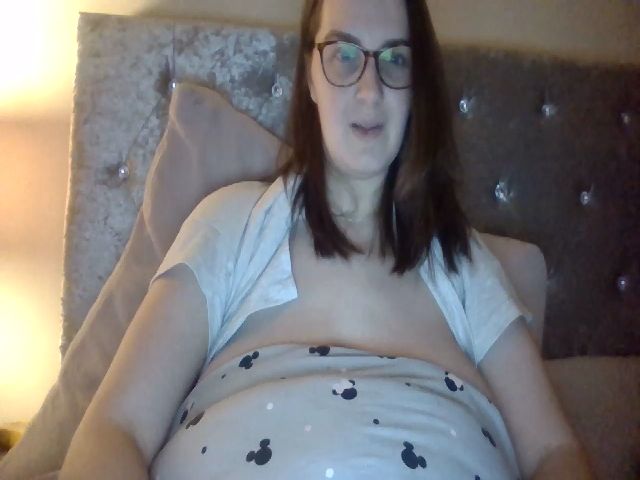 Live sex webcam photo for Scarlettfoxuk #271441219