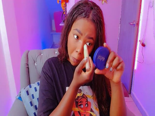 Live sex webcam photo for Ysela #271432685