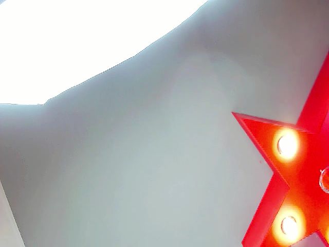 Live sex webcam photo for ScreamSlutty #271433167