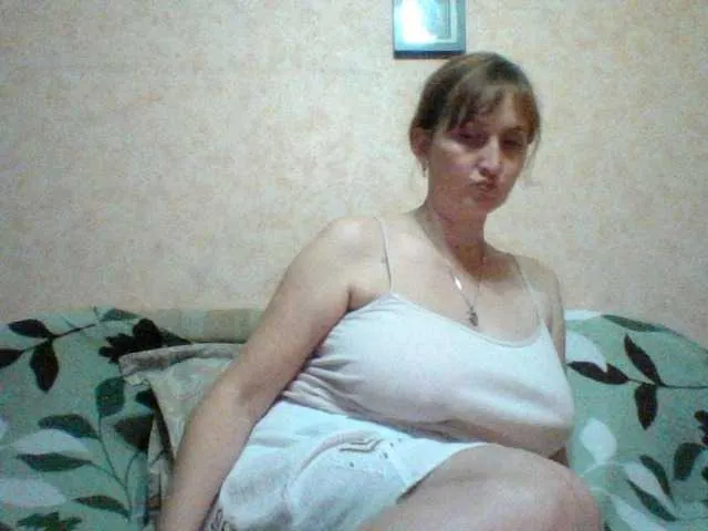 Live sex webcam photo for MssAngela #288008769