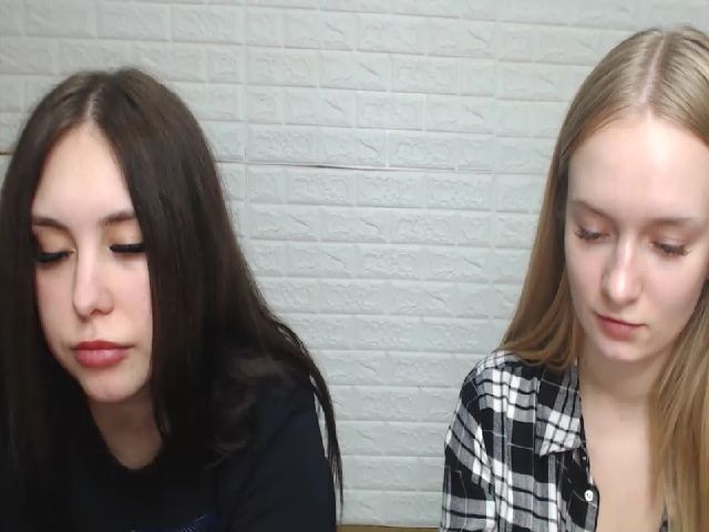 Live sex webcam photo for EmillyWillis #271431864