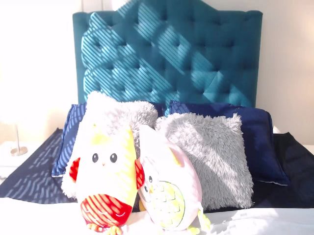 Live sex webcam photo for Nicolemaia #271439534