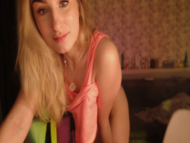 Live sex webcam photo for HentaiSolaris #271436817