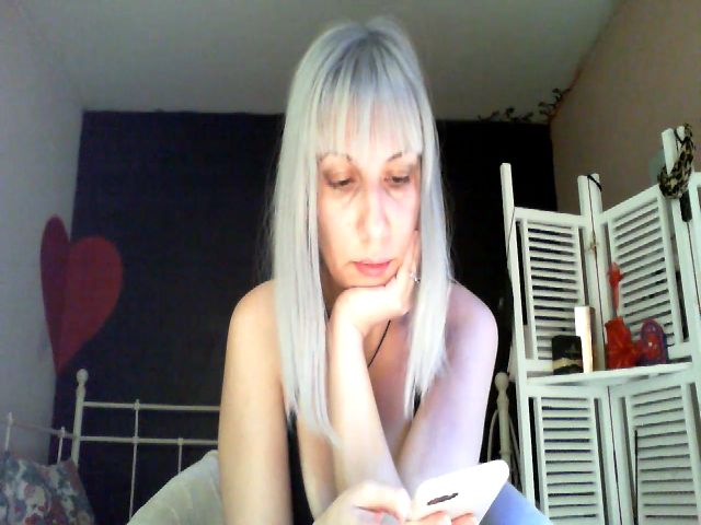 Live sex webcam photo for Marvel33 #271431432