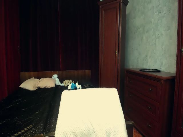 Live sex webcam photo for AimeeWilliams #271435395